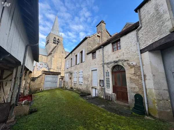 Maison 8 pièces 255 m²