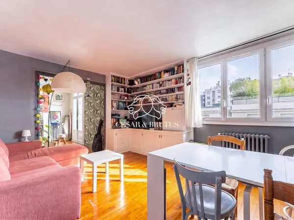 Bel Appartement T3 de 75 m² avec Balcon, Cave et Box - Lyon 8