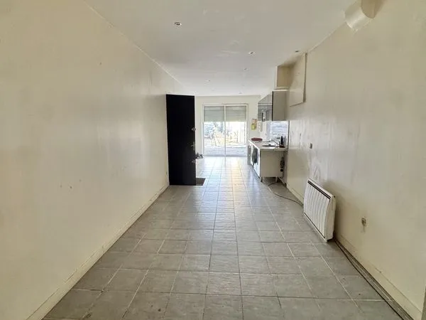Local 73 m² Bordeaux