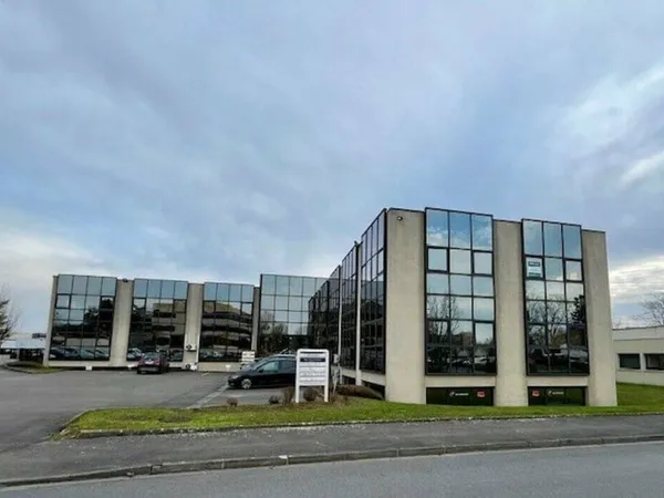 Bureau 233 m²