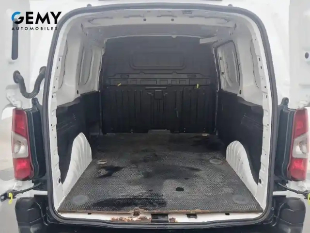 Peugeot Partner fourgon standard 650 kg bluehdi 100 s&amp;s bvm5 — photo 27