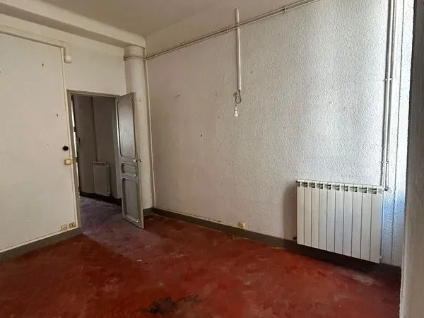 Appartement T3 75 m² - Rue de la République - A renover