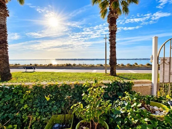 Maison avec vue mer panoramique, Emplacement unique à Gruissan