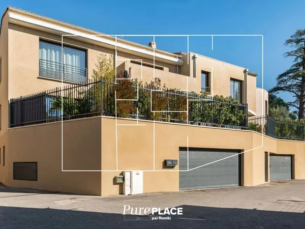 Vends maison de ville - 195 m² - 6 pièces, 5 chambres - Aix-en-Provence 13090