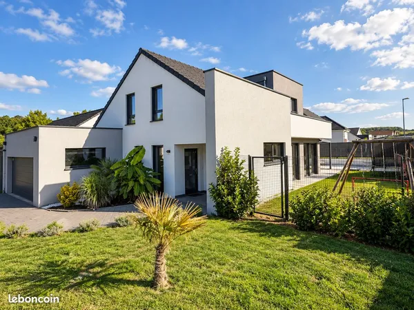 Maison d'architecte 187m2 - Piscine - Secteur BLIES