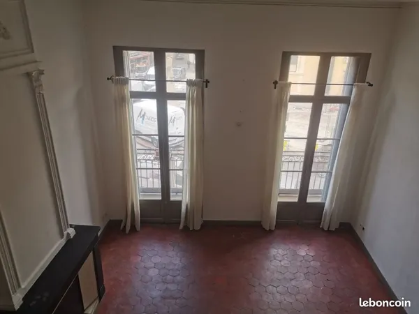 Grand studio 48 m² avec mezzanine - Perpignan centre