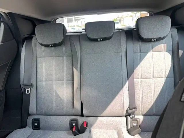 Renault Megane e-tech ev60 130ch super charge — photo 15