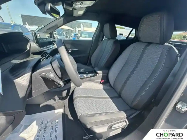 Peugeot 2008 electrique 54 kwh 156 ch — photo 32