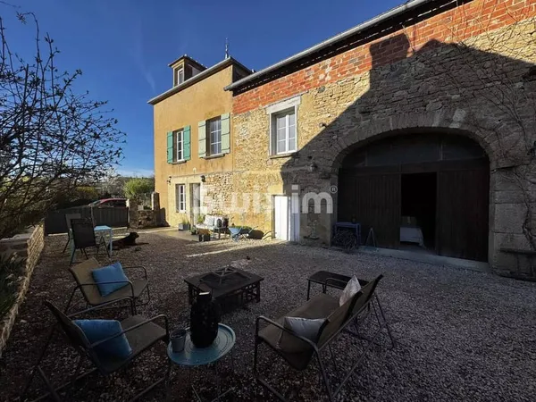 Maison 7 pièces 151 m²