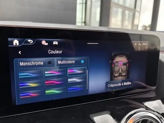 Mercedes Gla 200 d amg line — photo 33