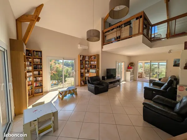 BARAQUEVILLE - LAX | Maison 220 m² - Sous-sol 137 m² - Terrain 2 500 m²