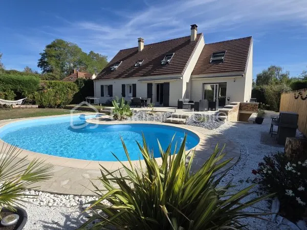 Maison 8 pièces 183 m²