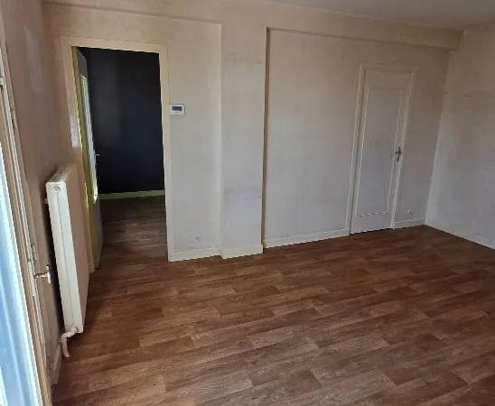 Chamalières T2 42 m² calme - Box + Parking privé + Cave