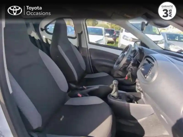 Toyota Aygo X 1.0 vvt-i 72ch active business my23 — photo 6