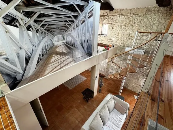 Maison 4 pièces 161 m²