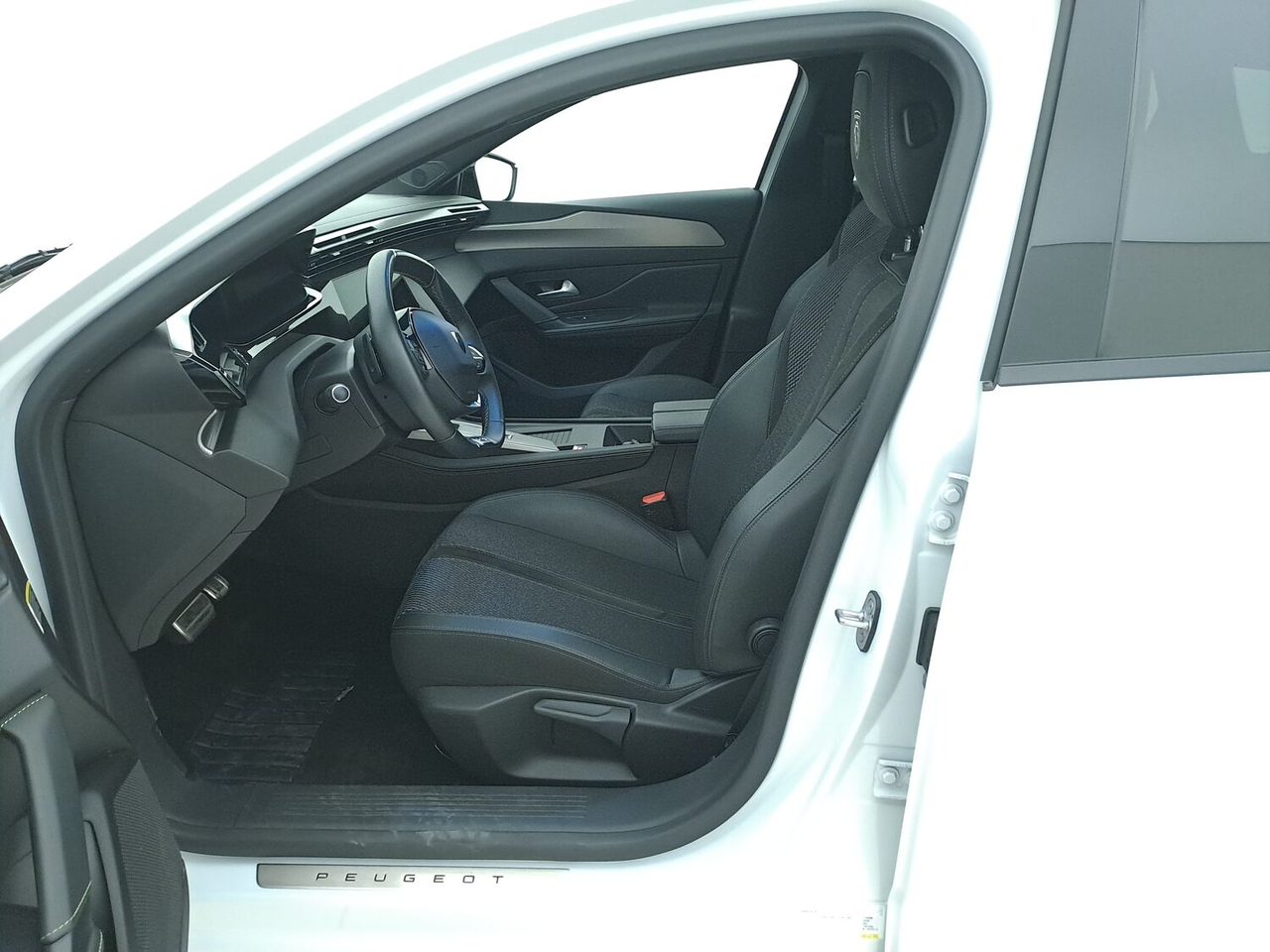 Peugeot 308 SW — photo 9
