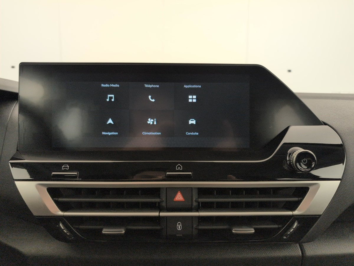 Citroën C4 — photo 17