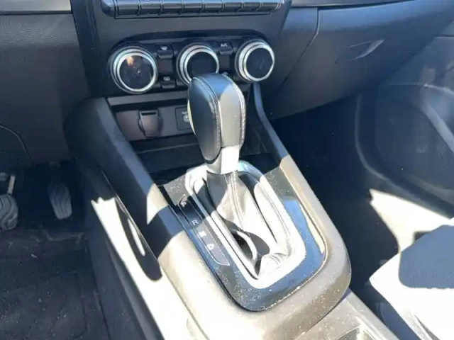 Renault Arkana mild hybrid 140 edc fap - 22 — photo 13
