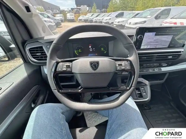 Peugeot Expert fgn xl diesel 180 ch automatique — photo 16