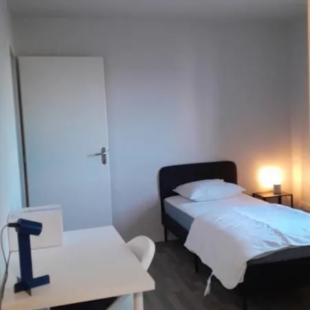 Chambre 1 pièce 11 m²