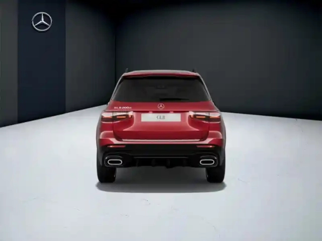 Mercedes Glb 200 d amg line — photo 4
