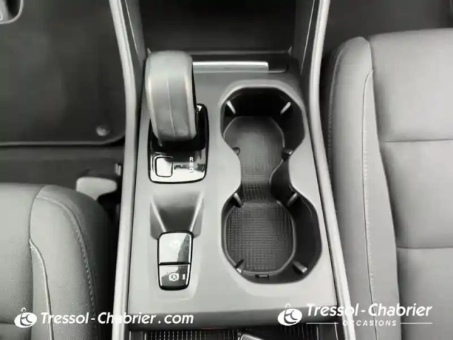 Volvo Xc40 t4 recharge 129+82 ch dct7 inscription business — photo 24