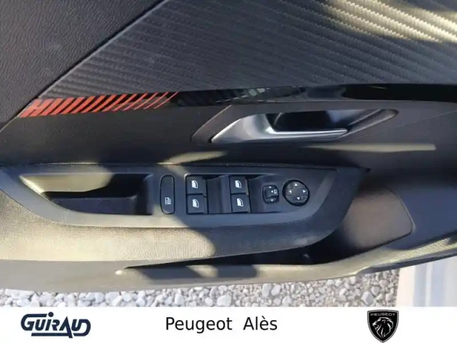 Peugeot 208 puretech 100 s&amp;s bvm6 — photo 12