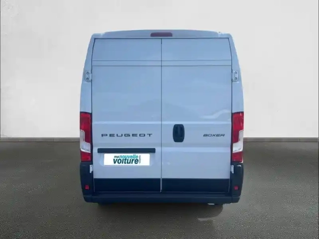 Peugeot Boxer fgn diesel 140 ch l2h2 3.5 t manuelle — photo 5