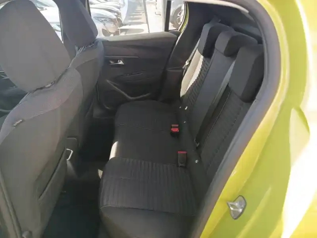 Peugeot 208 puretech 75 s&amp;s bvm5 — photo 10