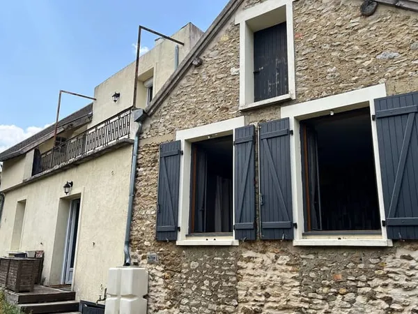 Maison 2 pièces 140 m²