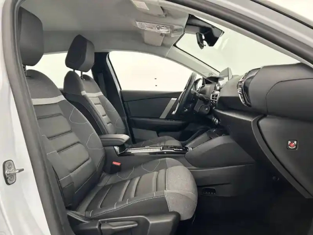 Citroën C4 hybride 136 e-dcs6 — photo 90