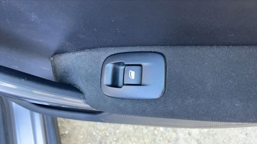 Peugeot 2008 1.6 BlueHDi 75 - Active – 2018 – 99354 km – Diesel – Boîte Manuelle — photo 22