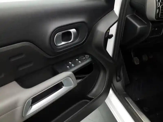 Citroën C5 Aircross puretech 130 s&amp;s bvm6 — photo 13