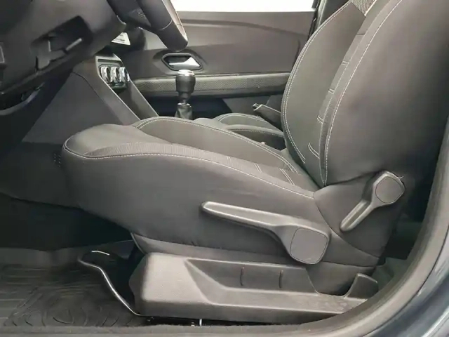 Dacia Sandero sce 65 - 22 — photo 28