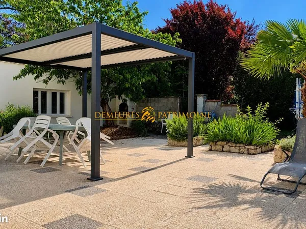 Propriété 10 pièces 182 m²