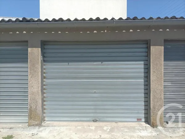 Parking 12 m²