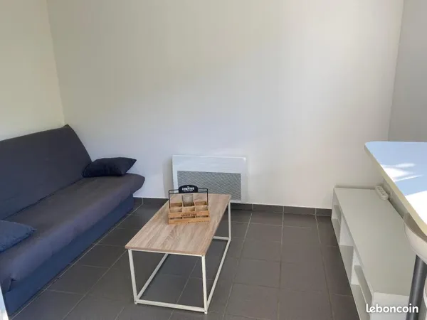Studio 1 pièce 19 m²