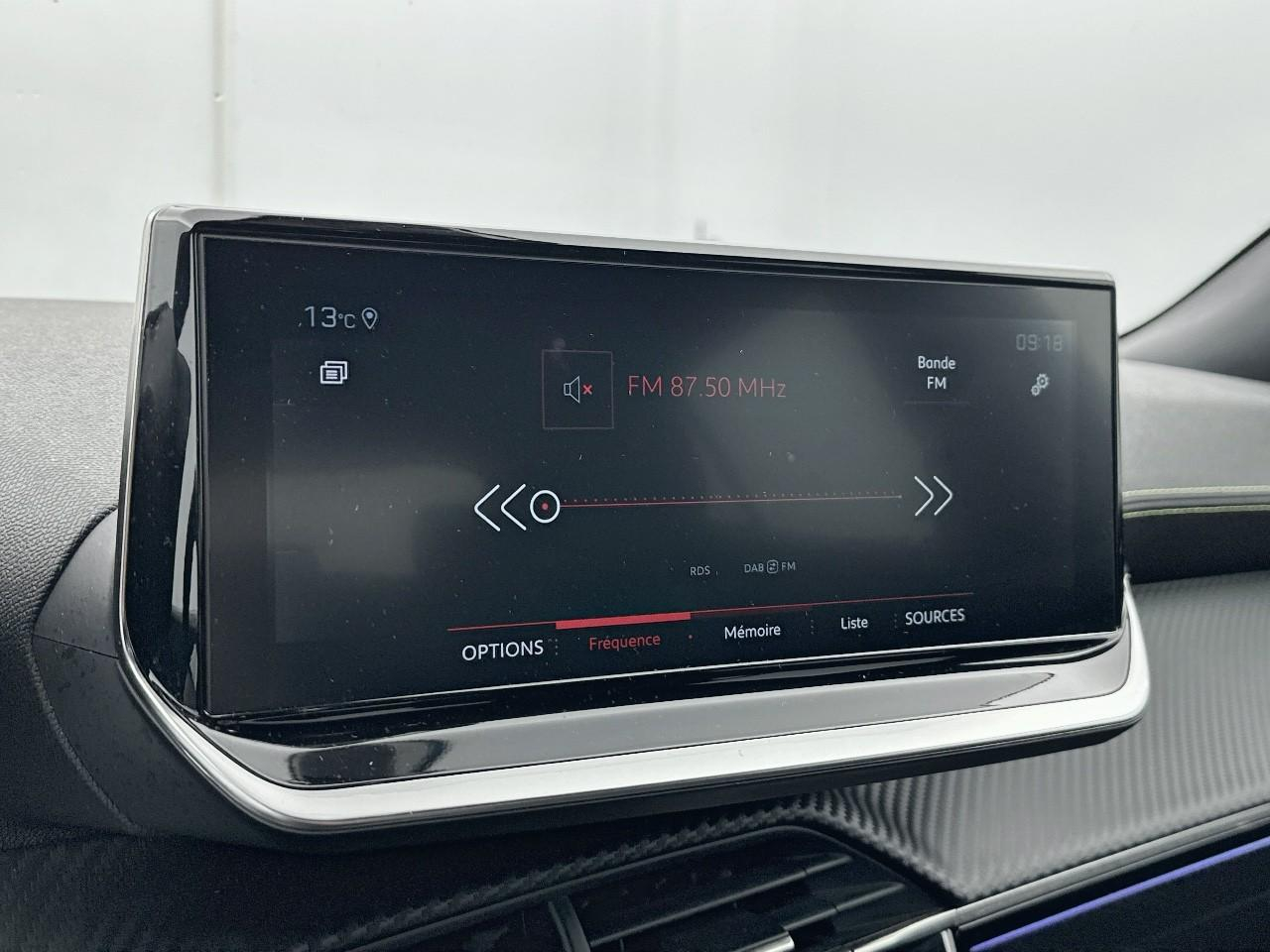 Peugeot 2008 puretech 130 s&s eat8 gt — photo 24