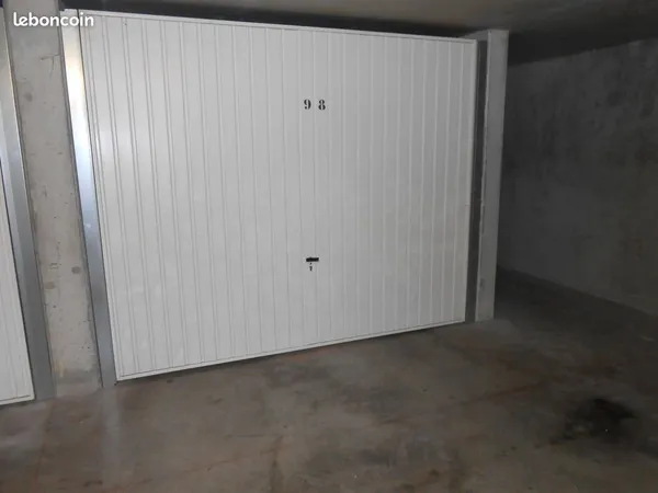 Location garage Lyon 8ème
