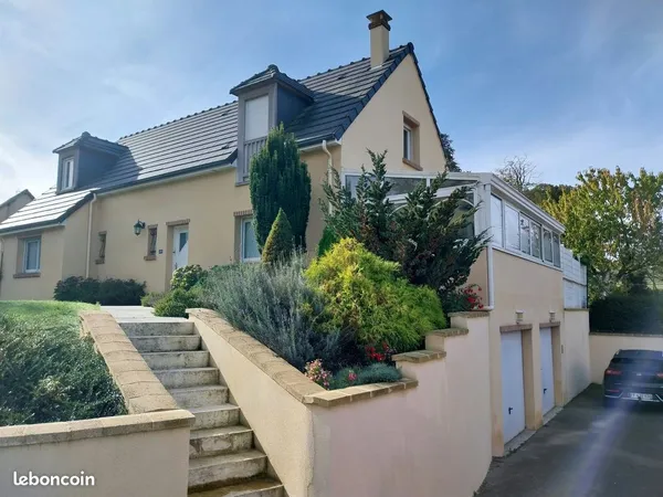 Pavillon 9 pièces 131 m²