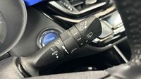 Toyota C-Hr 122h Graphic 2WD E-CVT MC19 — photo 27