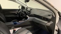 Peugeot 3008 HYBRID 225ch Allure Pack e-EAT8 — photo 15