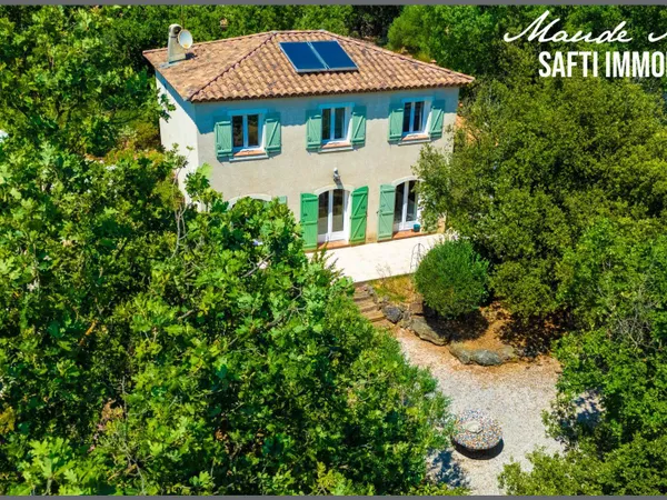 Coup de coeur - bastide au style provençale de 115 m2 - 3 chambres - un bureau et une pièce indépend
