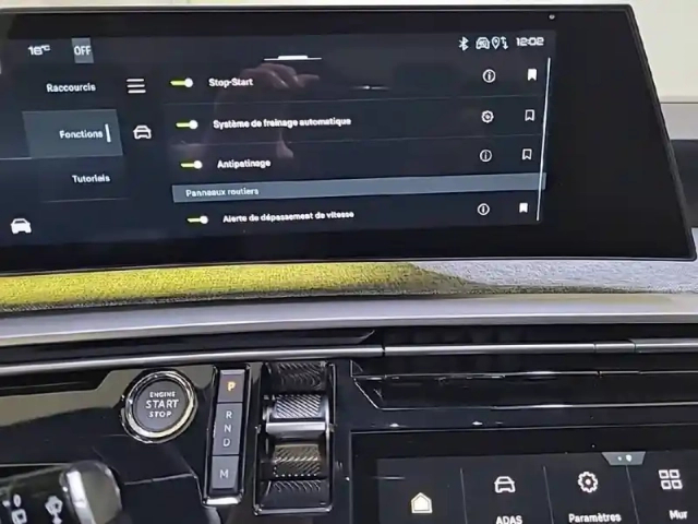 Peugeot 5008 hybrid 136 e-dcs6 — photo 56
