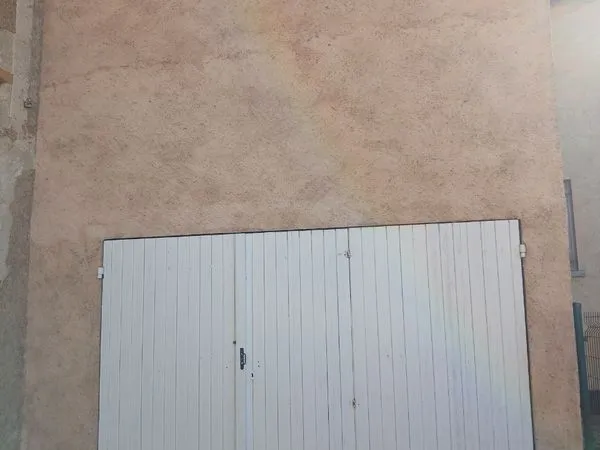Stationnement Location Fleurance 50m² 150€