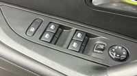 Peugeot 2008 1.2 PureTech 130ch S&S Allure — photo 19