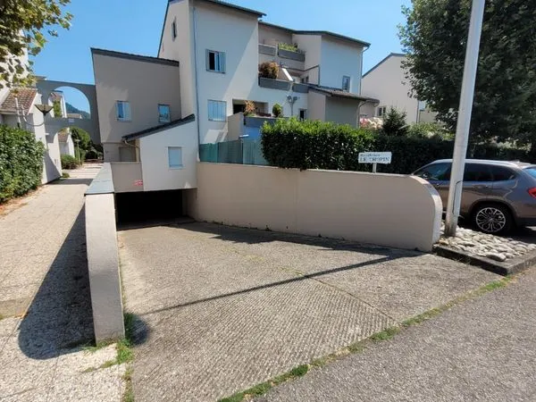 Parking box