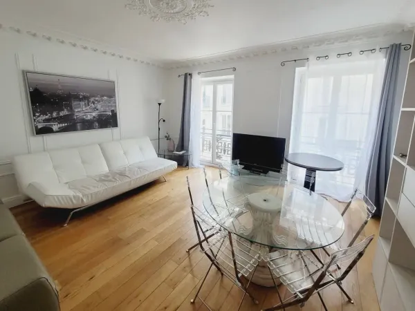 Élégant appartement 3 pièces - Faubourg du Roule