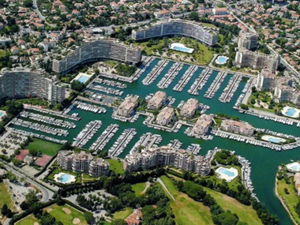 Vends emplacement/anneau de bateau15m²