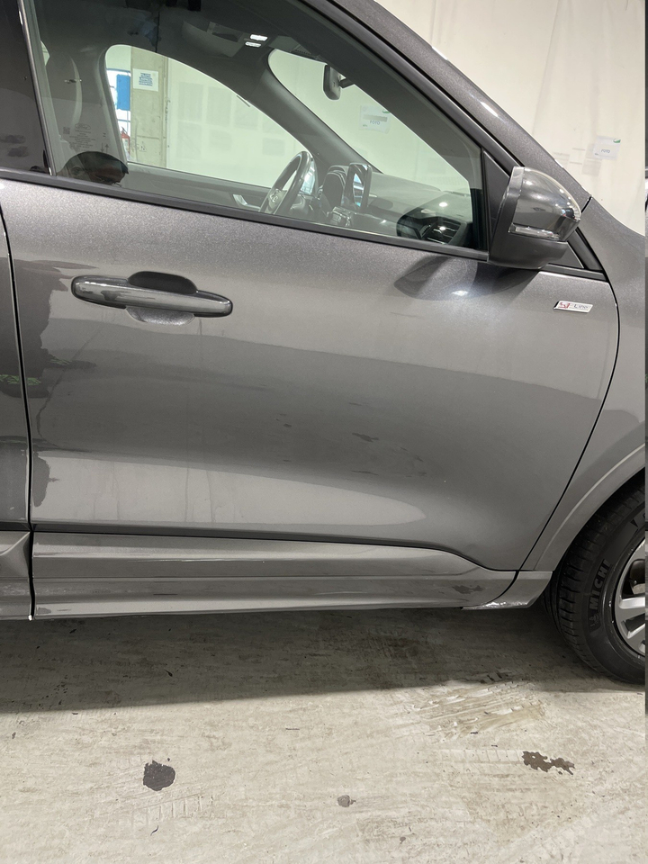 Ford Kuga — photo 42